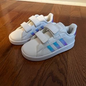 Toddler adidas sneakers size 8